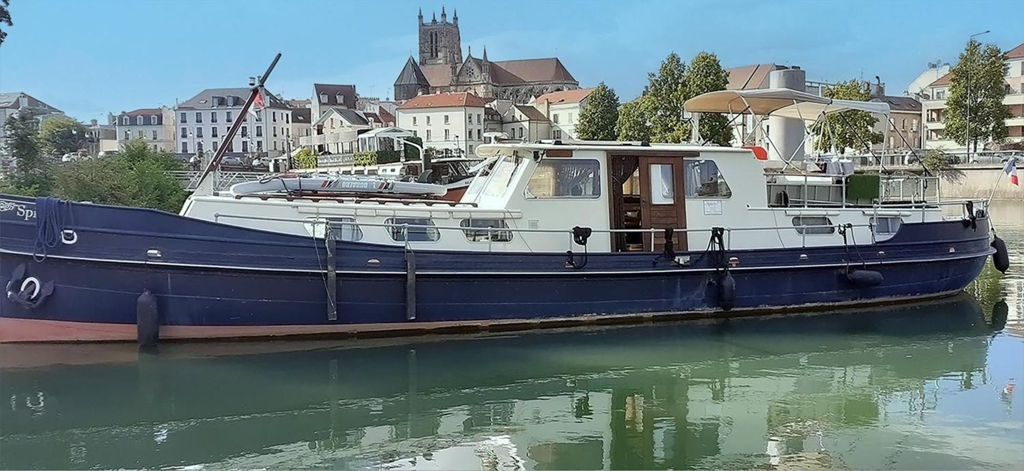 Spicy - Sejour Insolite Sur La Marne Meaux Bagian luar foto
